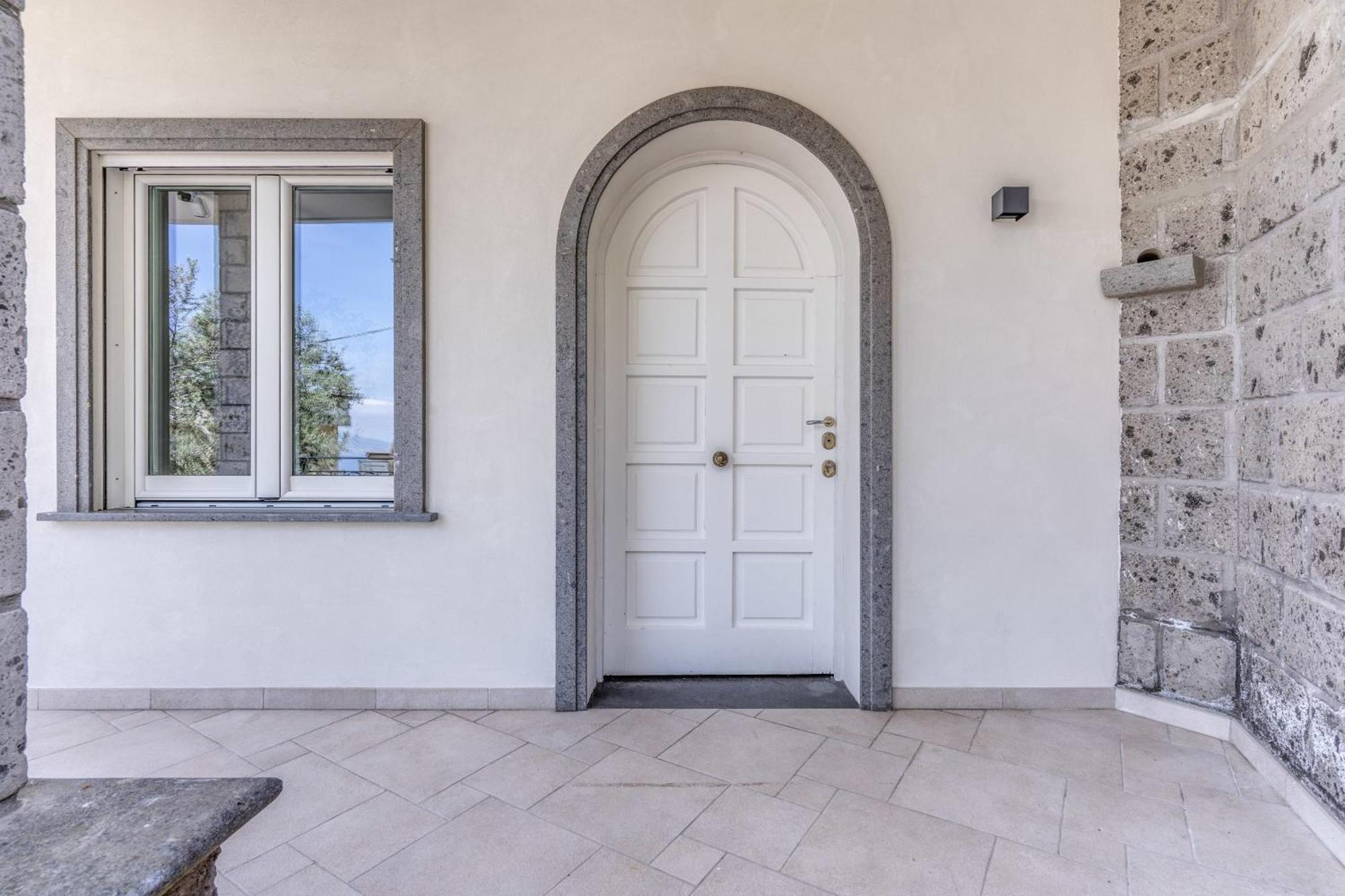 Villa Milena Modern Elegance Views And Guest Services Sorrento Luaran gambar