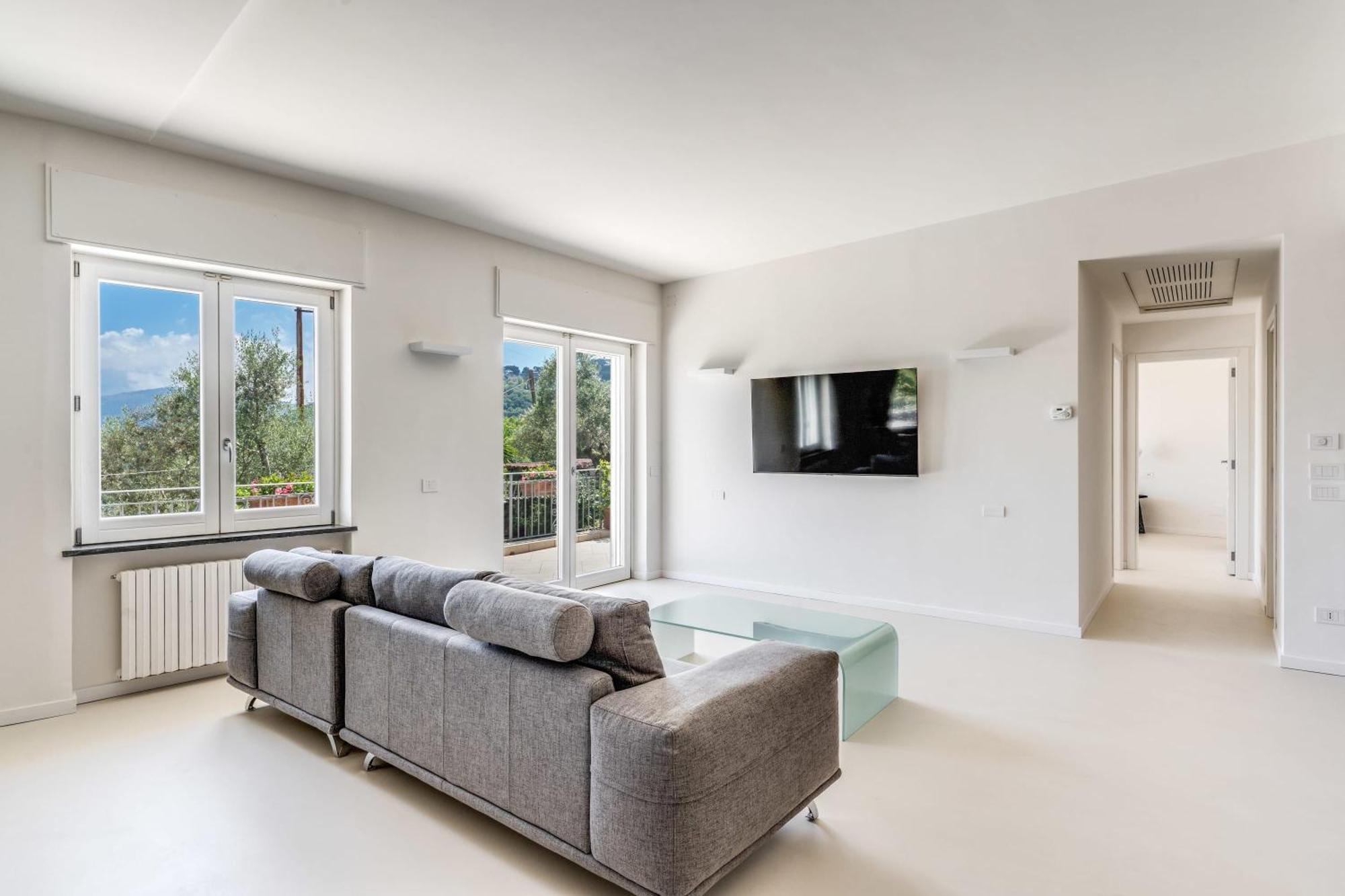 Villa Milena Modern Elegance Views And Guest Services Sorrento Luaran gambar
