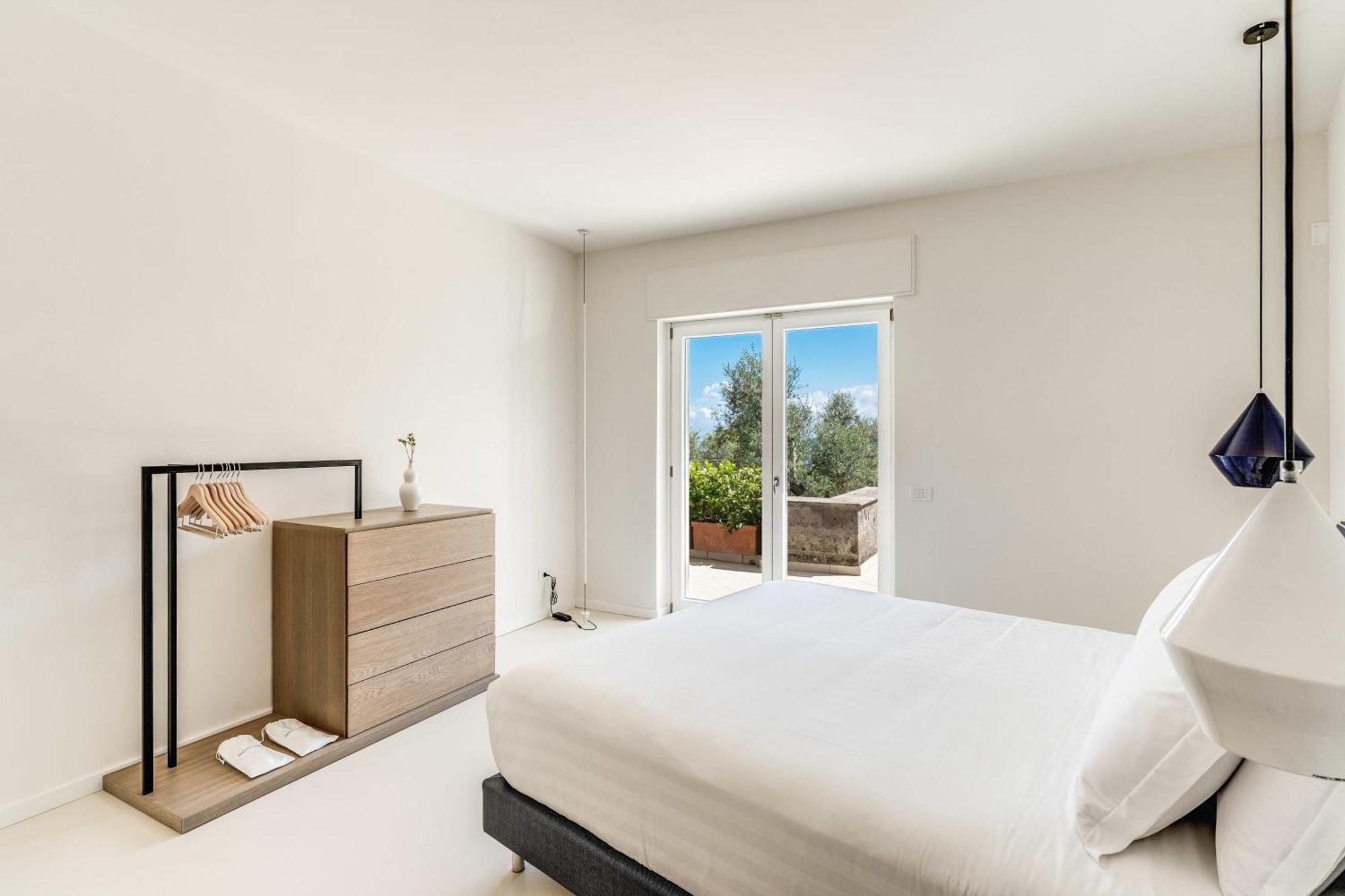 Villa Milena Modern Elegance Views And Guest Services Sorrento Luaran gambar